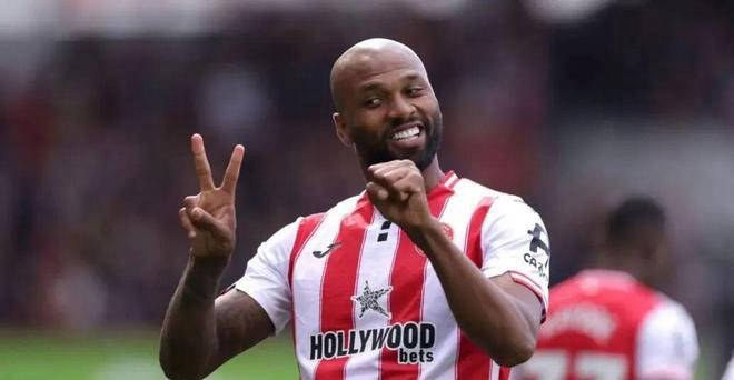 曼联对阵布伦特福德，胜利近在咫尺，能否守住传中球成关键